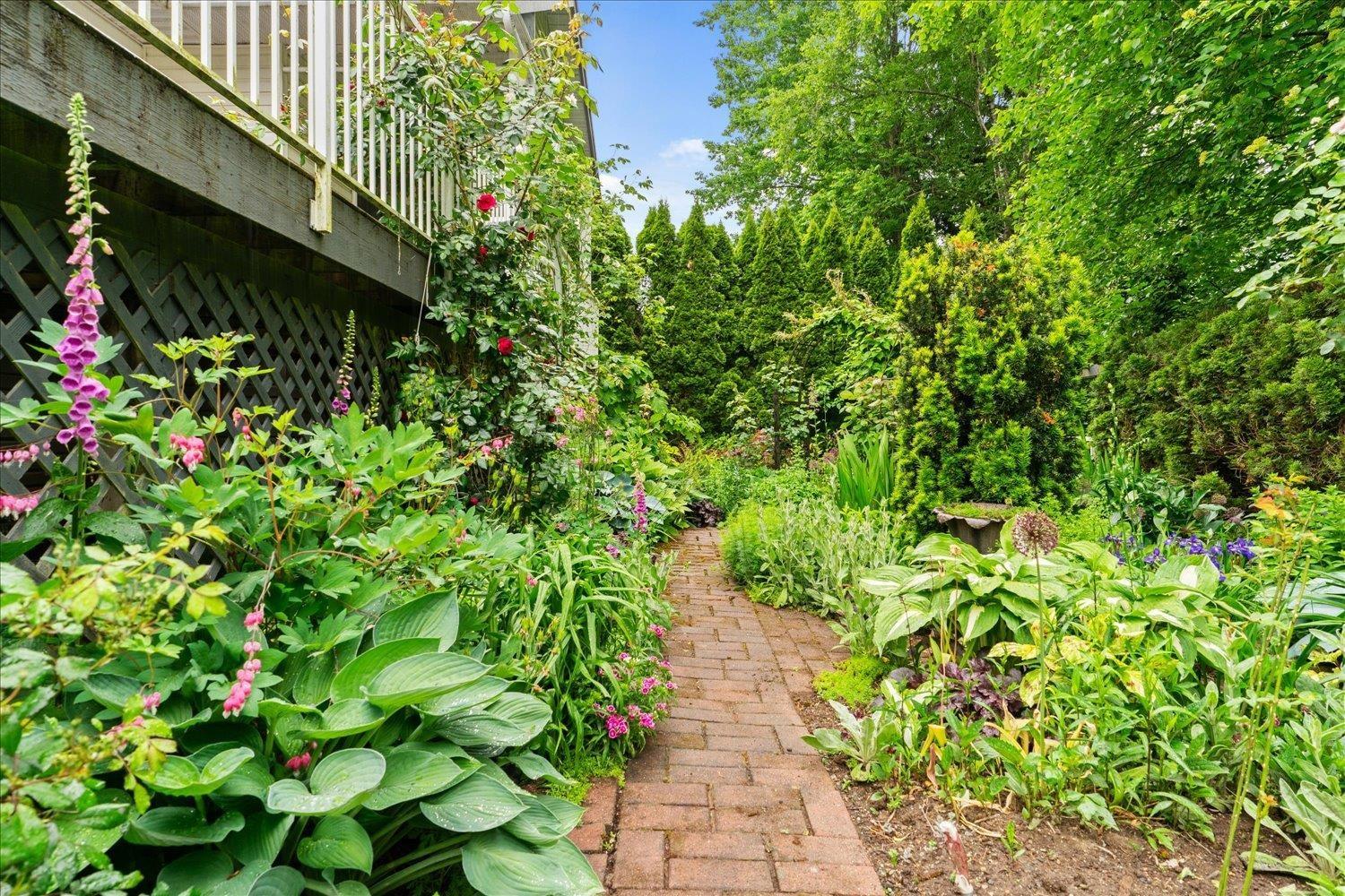 311 MIAMI RIVER DRIVE, Harrison Hot Springs, Harrison Hot Springs