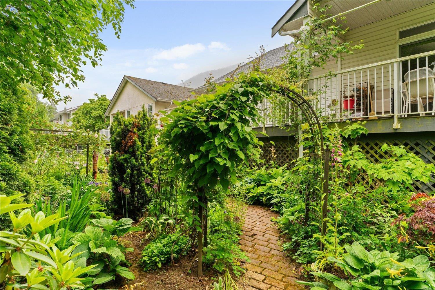 311 MIAMI RIVER DRIVE, Harrison Hot Springs, Harrison Hot Springs