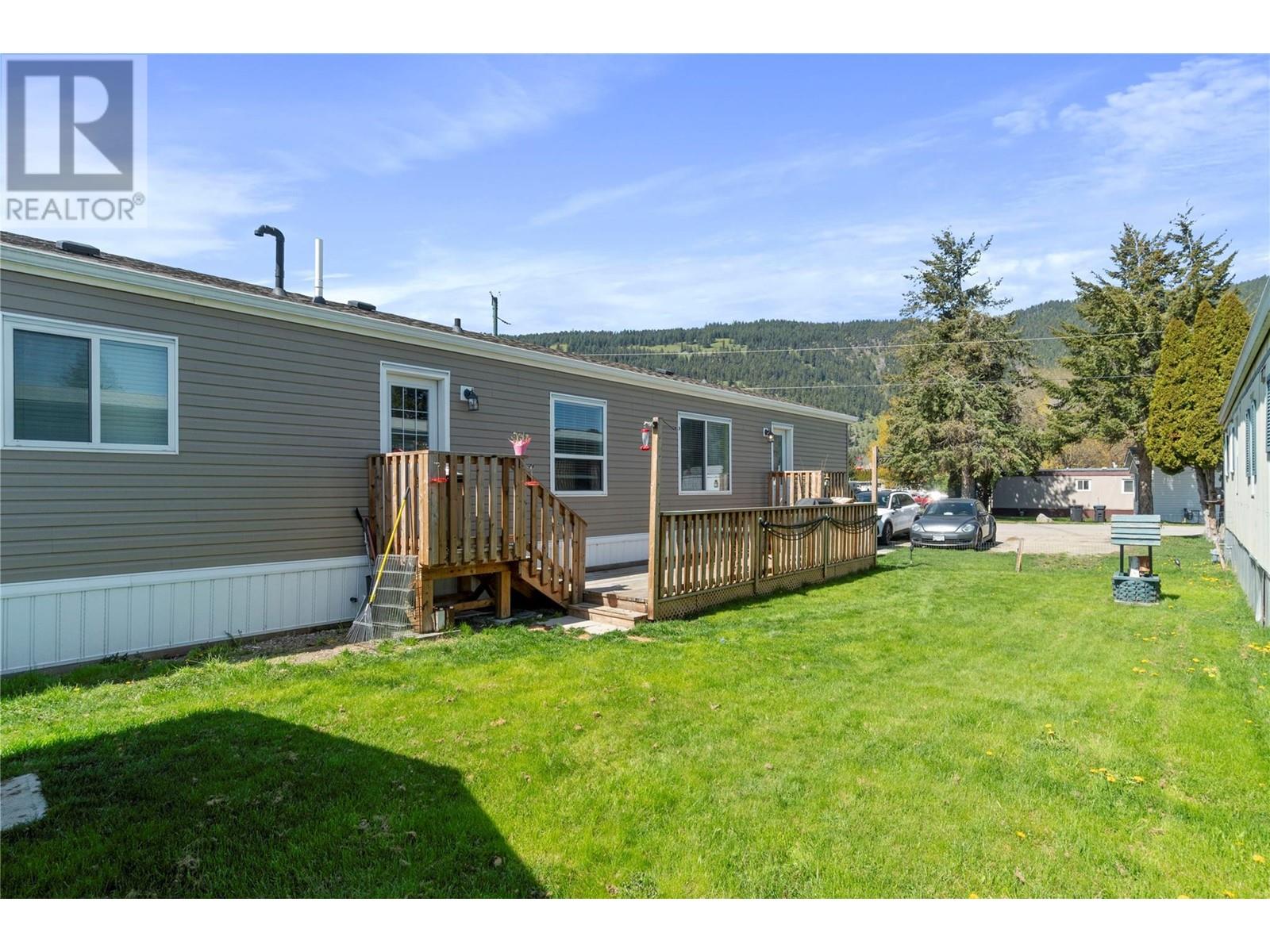 Photo 2 of 504 Pine Street Unit 3, Chase BC