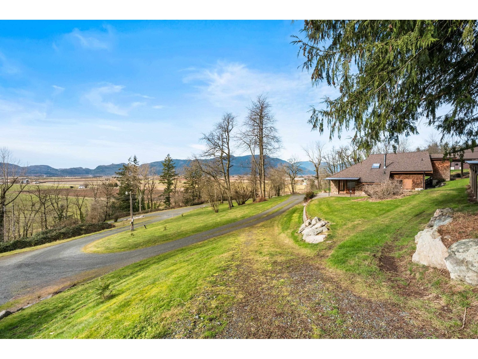 Photo 6 of 2220 Tolmie Road, Abbotsford BC