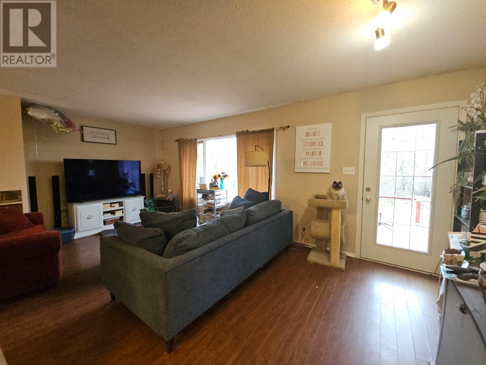 6327 Wildmare Subdivision, Chetwynd