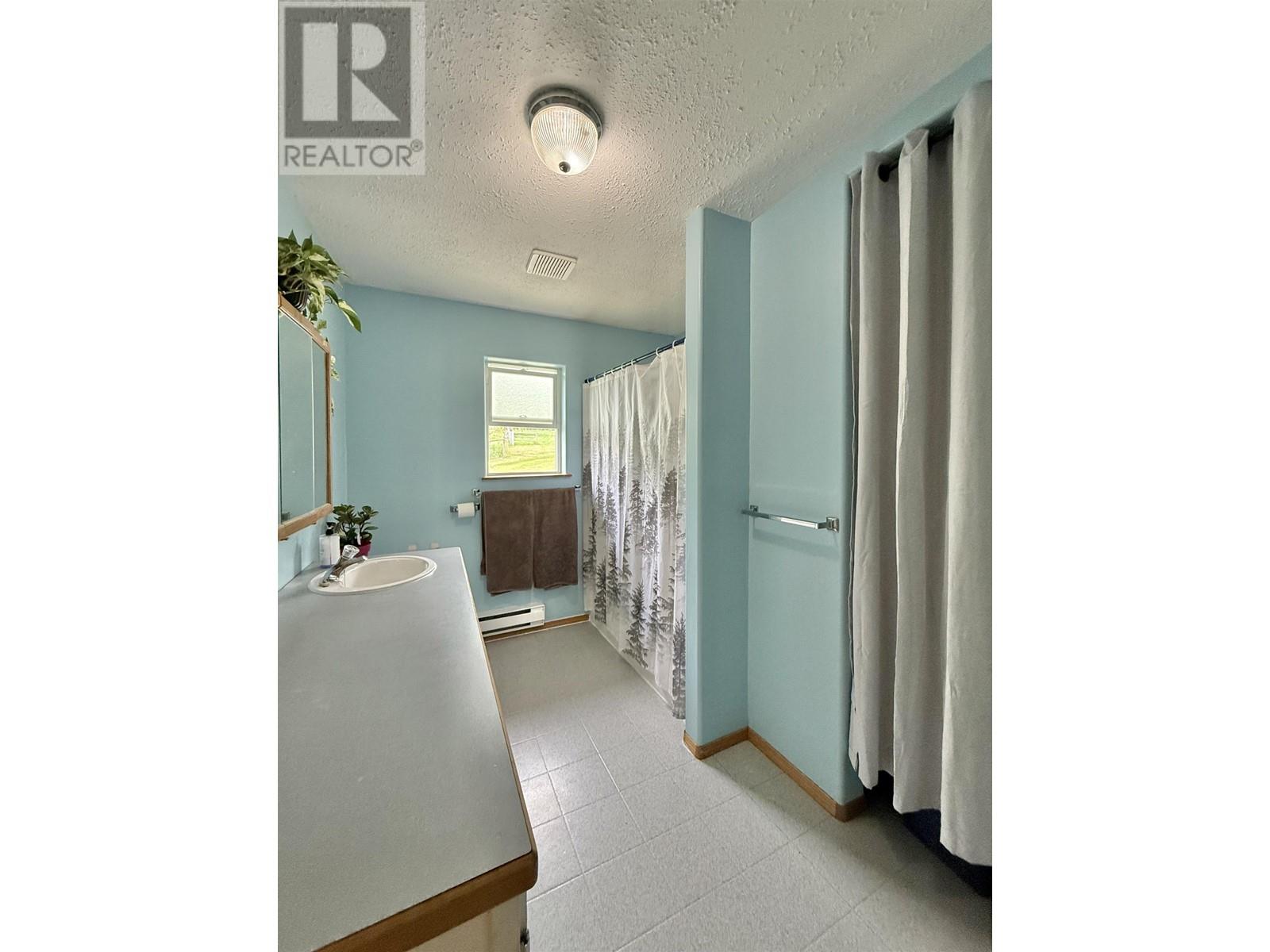 1449 ENRIGHT ROAD, McLeese Lake