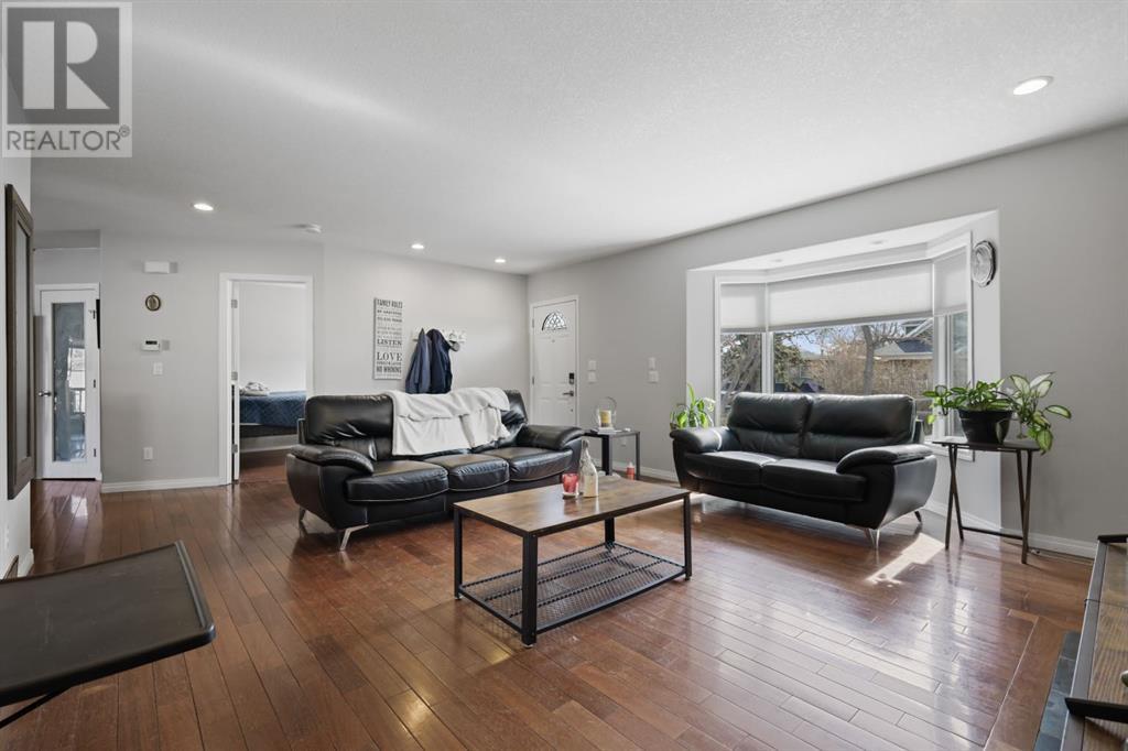 Single Family House Bungalow for Sale in   Avenue NW Mount Pleasant Calgary 