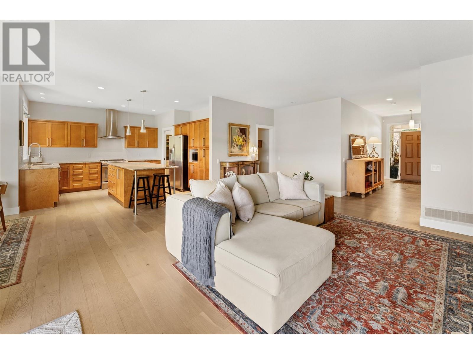  302 Upper Canyon Drive, Kelowna