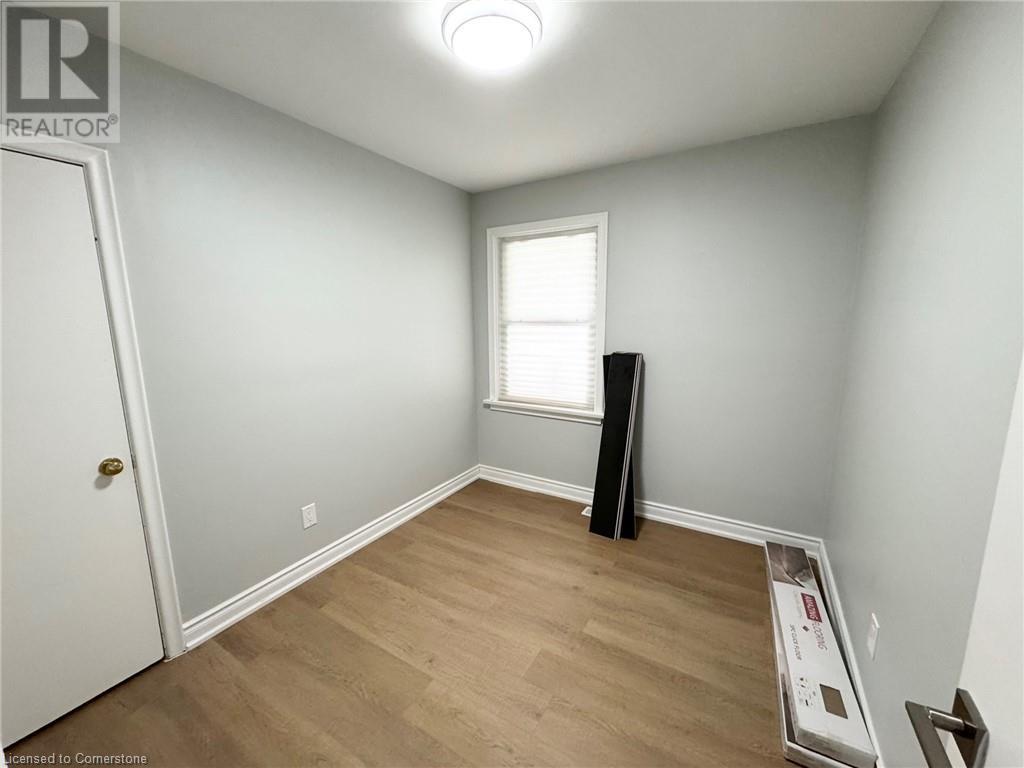 Photo 12 of 26 Grandfield Street, Hamilton ON