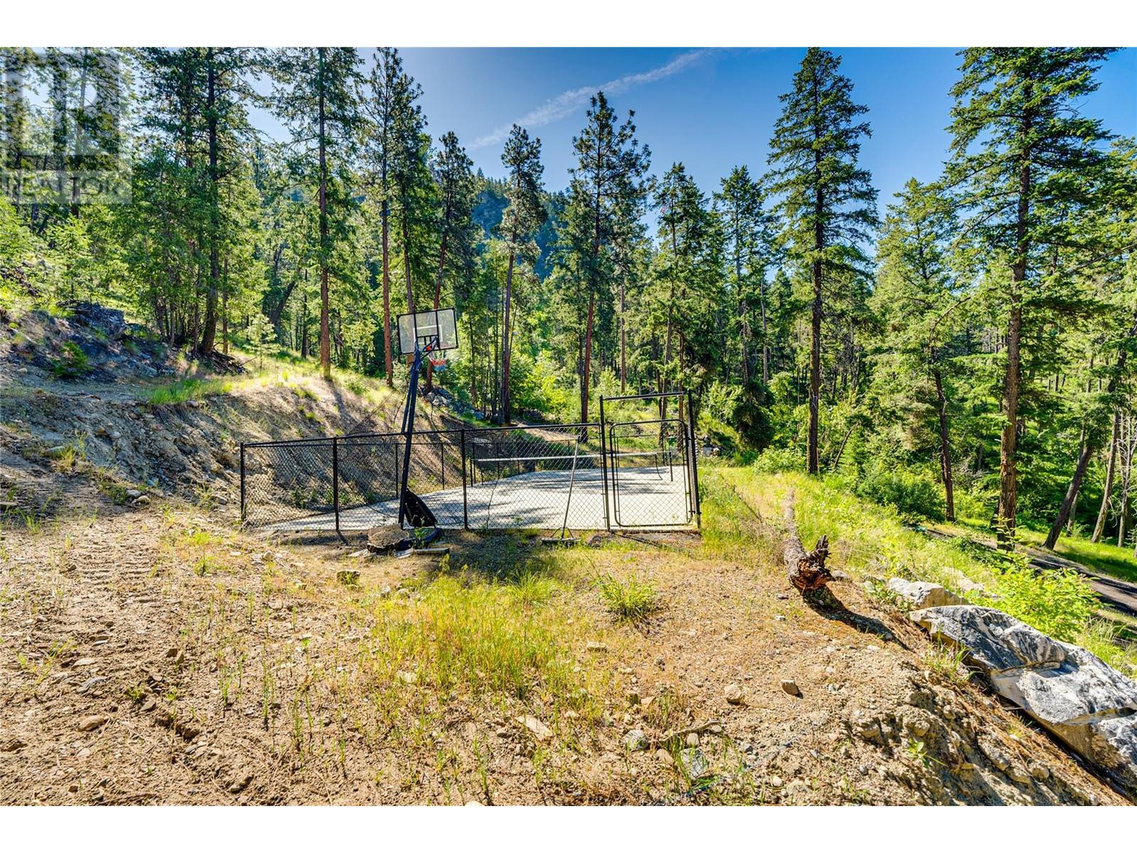 5649 Cosens Bay Road Unit# 28 Lot# 28, Coldstream