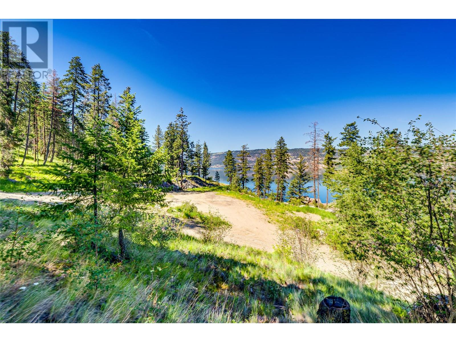 5649 Cosens Bay Road Unit# 28 Lot# 28, Coldstream