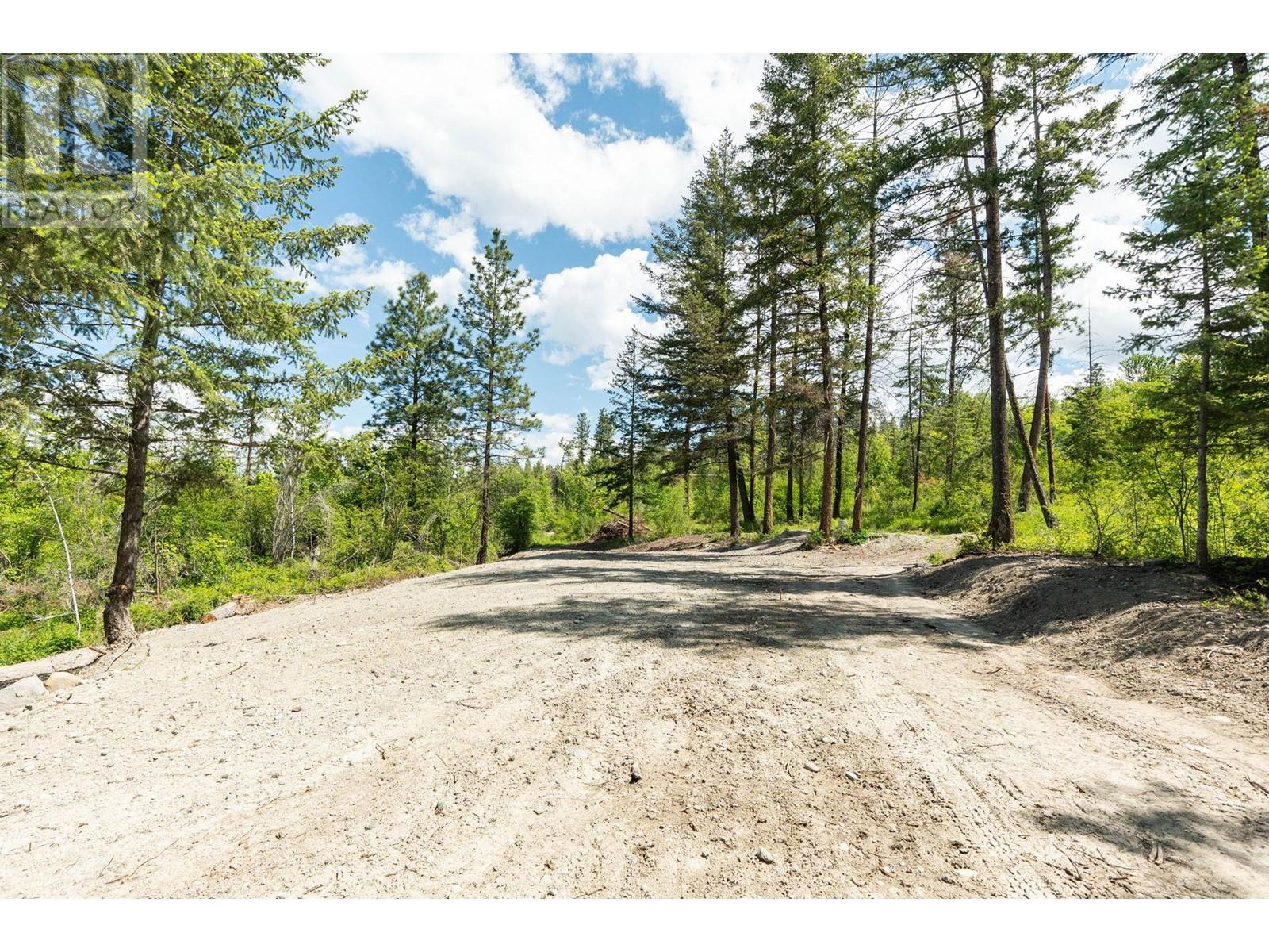  4410A June Springs Road, Kelowna