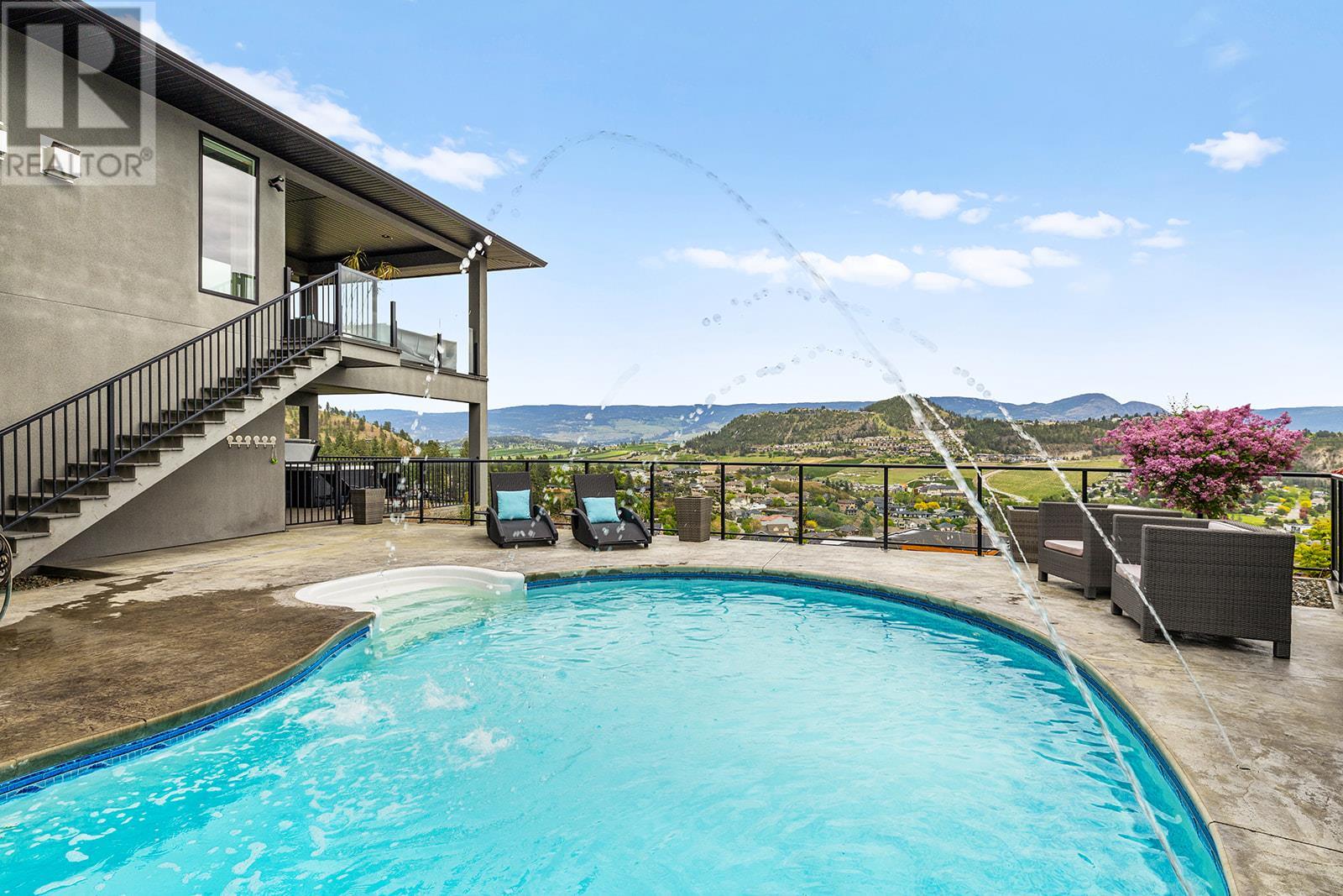  718 Highpointe Drive, Kelowna
