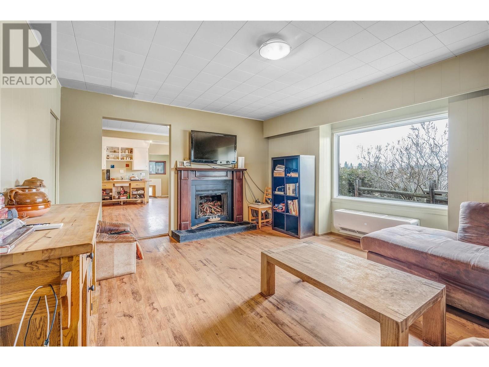 5214 Monro Avenue, Summerland