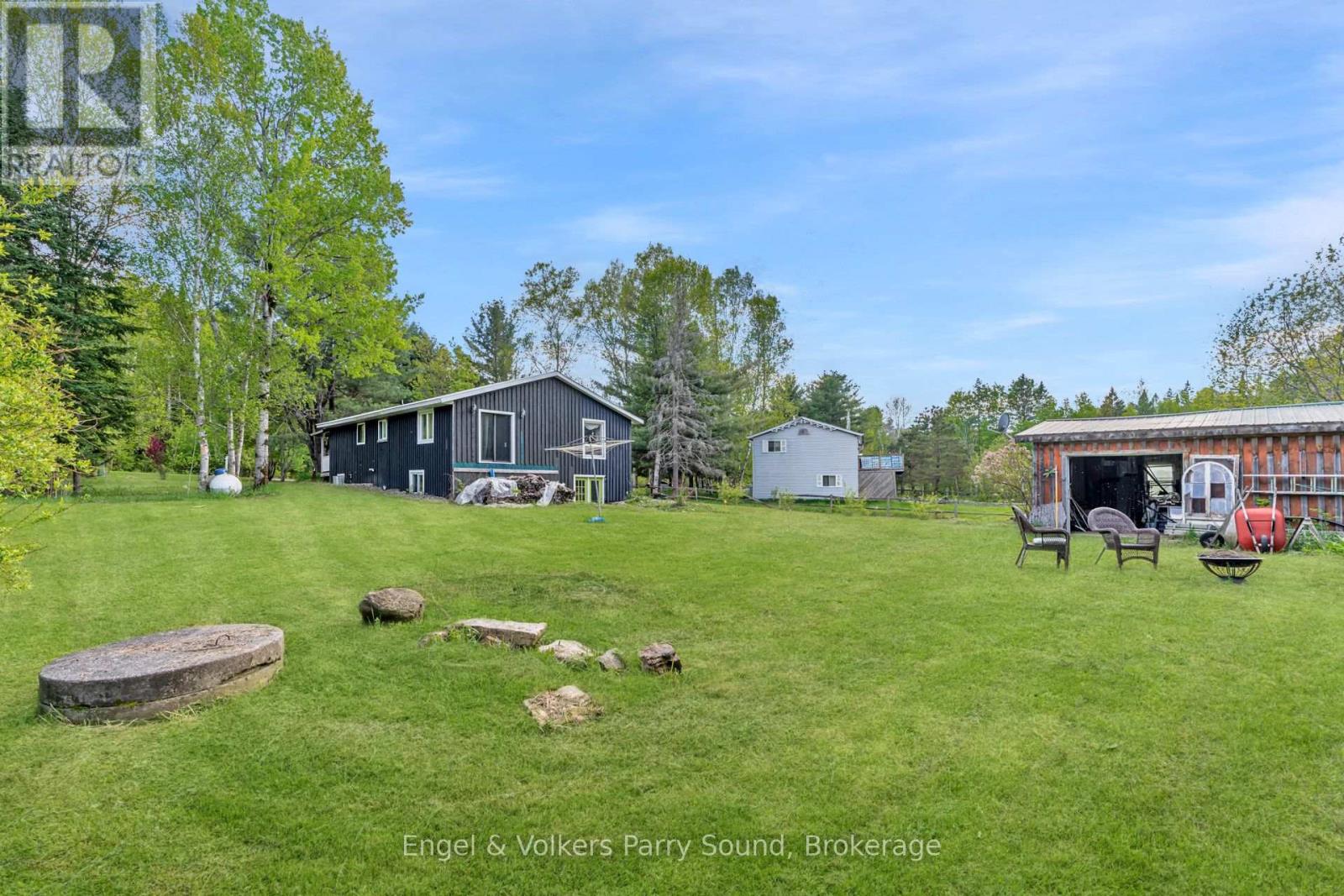 Photo 40 of 34 Gordon Point Road, Magnetawan ON