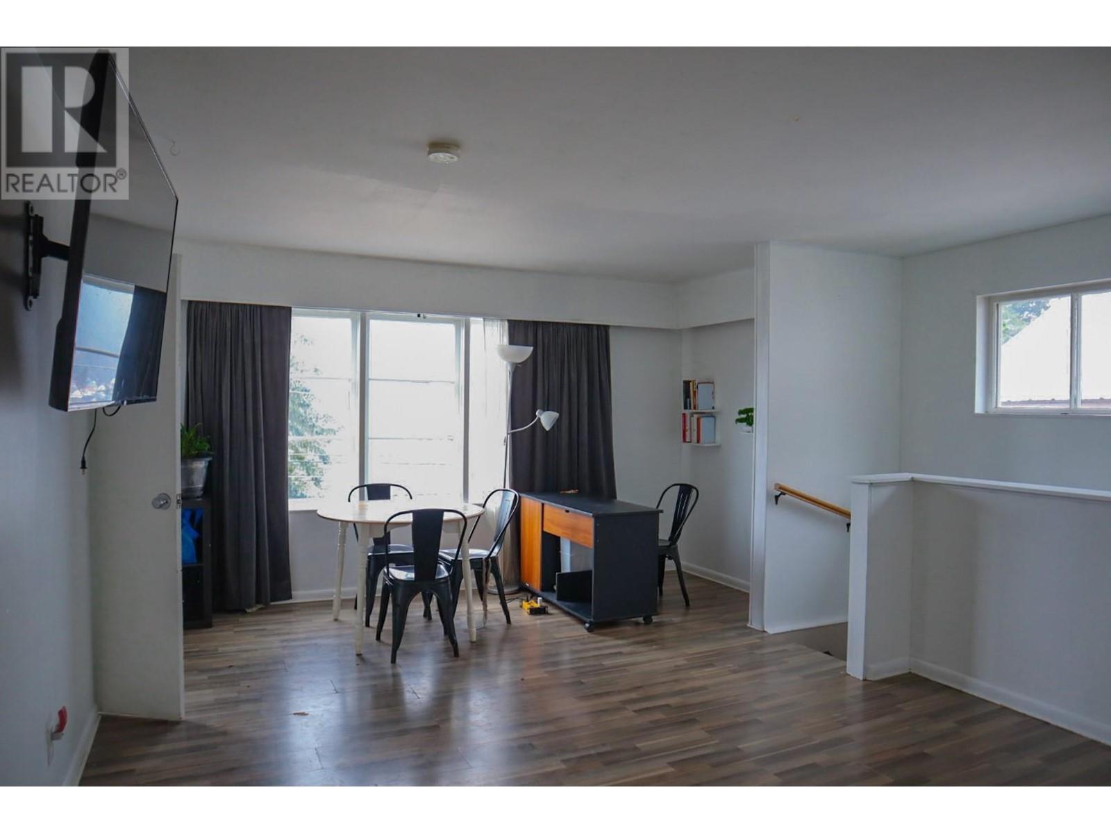 1730 Topping Street, Trail