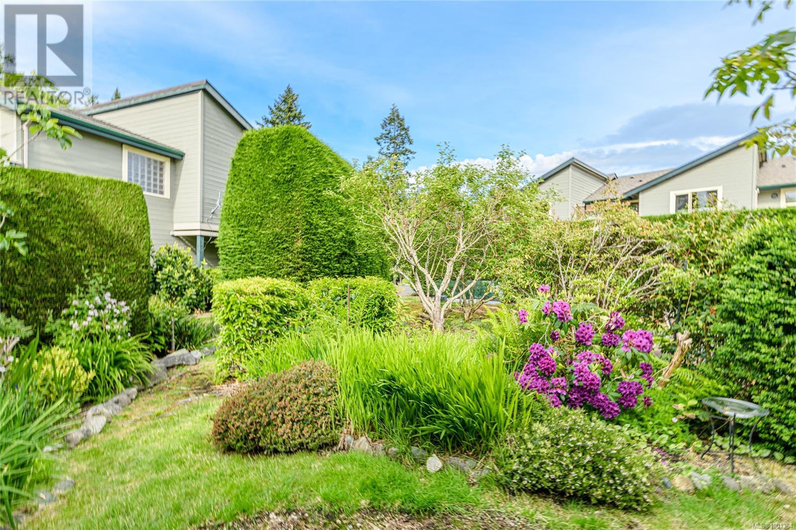 11 133 Corbett Rd, Salt Spring