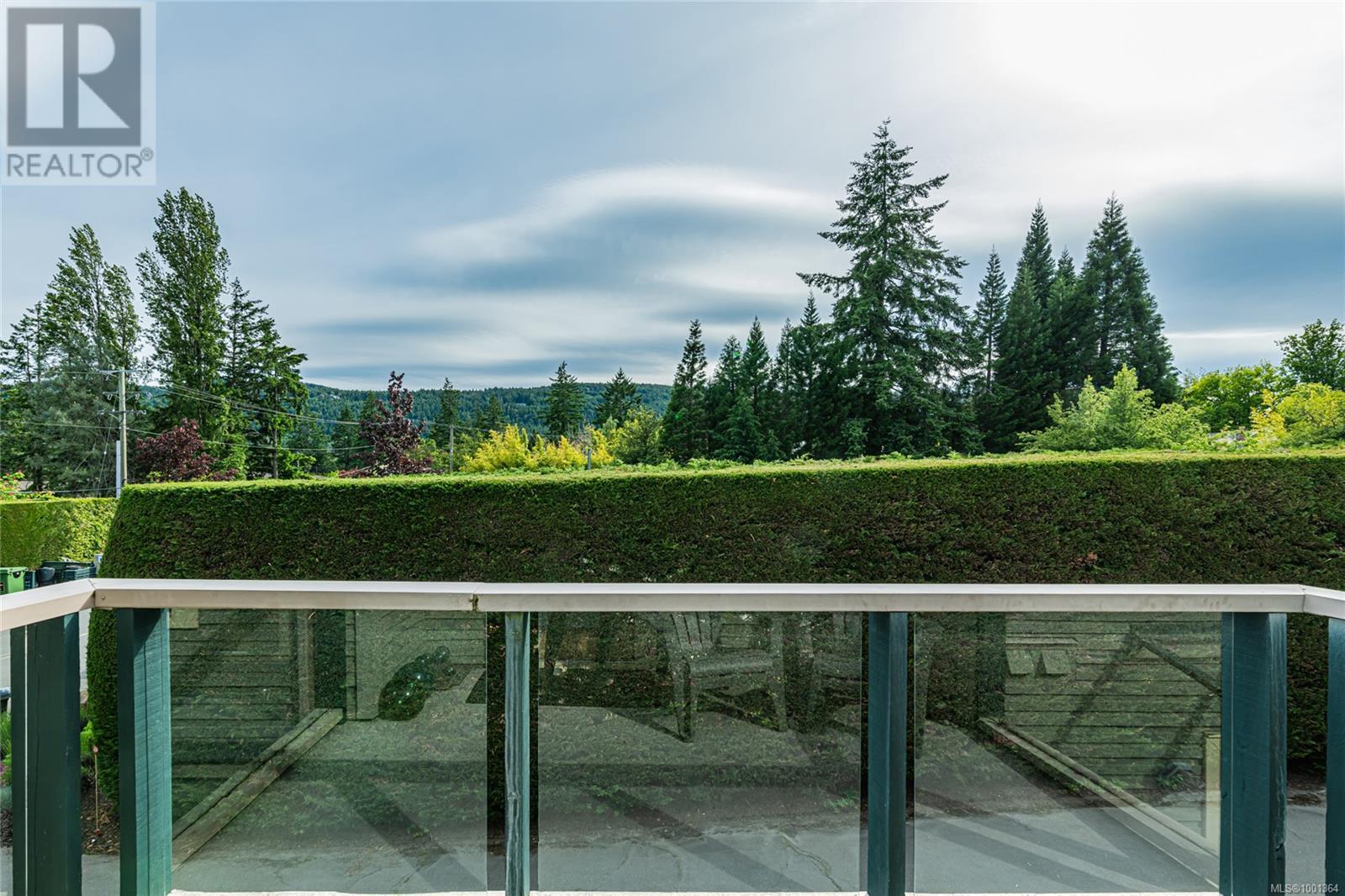 11 133 Corbett Rd, Salt Spring