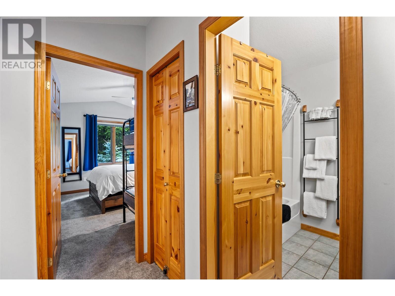 3320 VILLAGE Place Unit# 31, Sun Peaks
