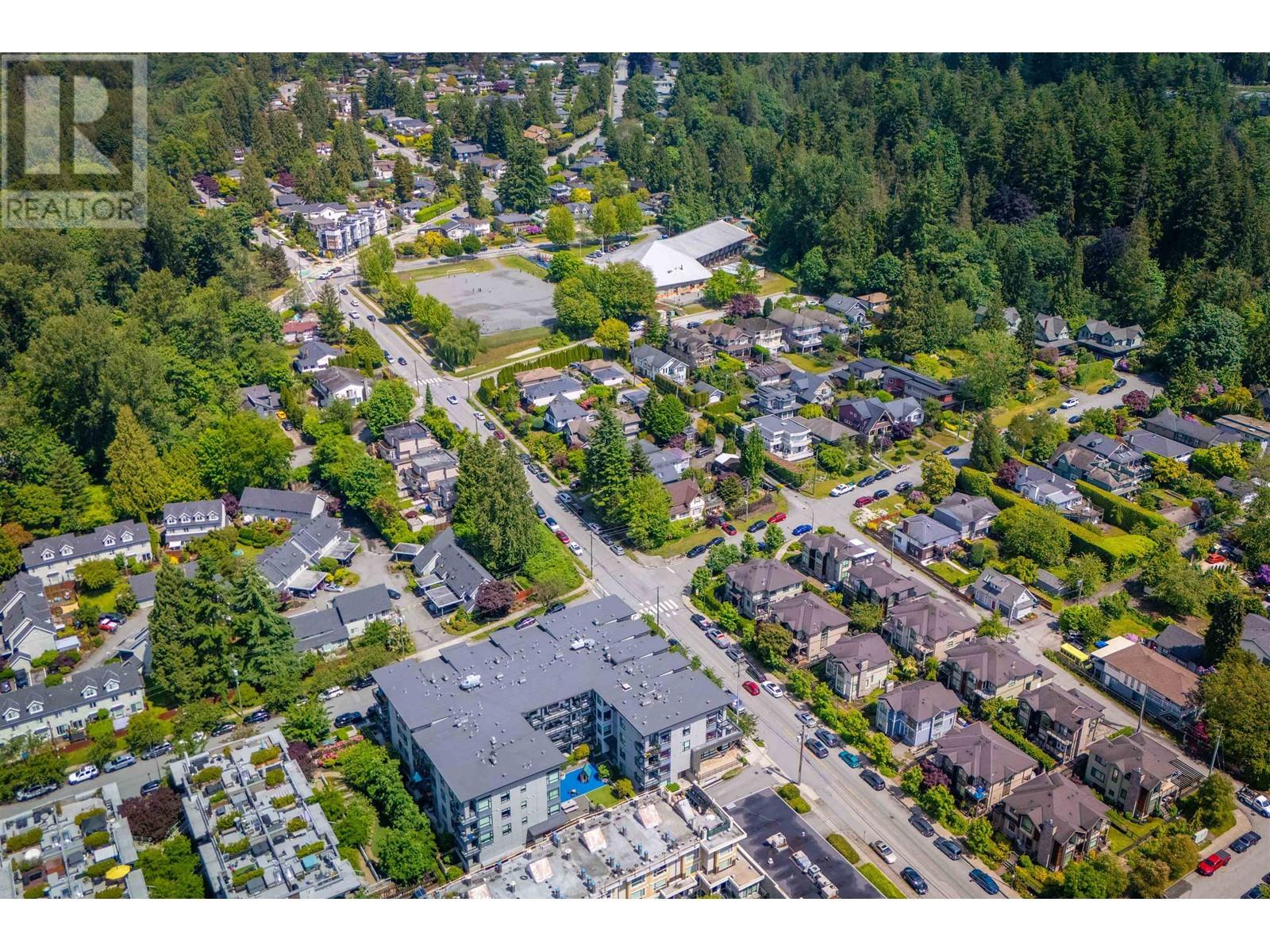 111 715 W 15TH STREET, North Vancouver real estate listing R3008833