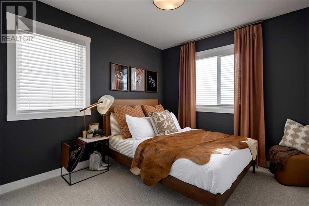 Single Family House for Sale in  Annette Landing NW Glacier Ridge Calgary 