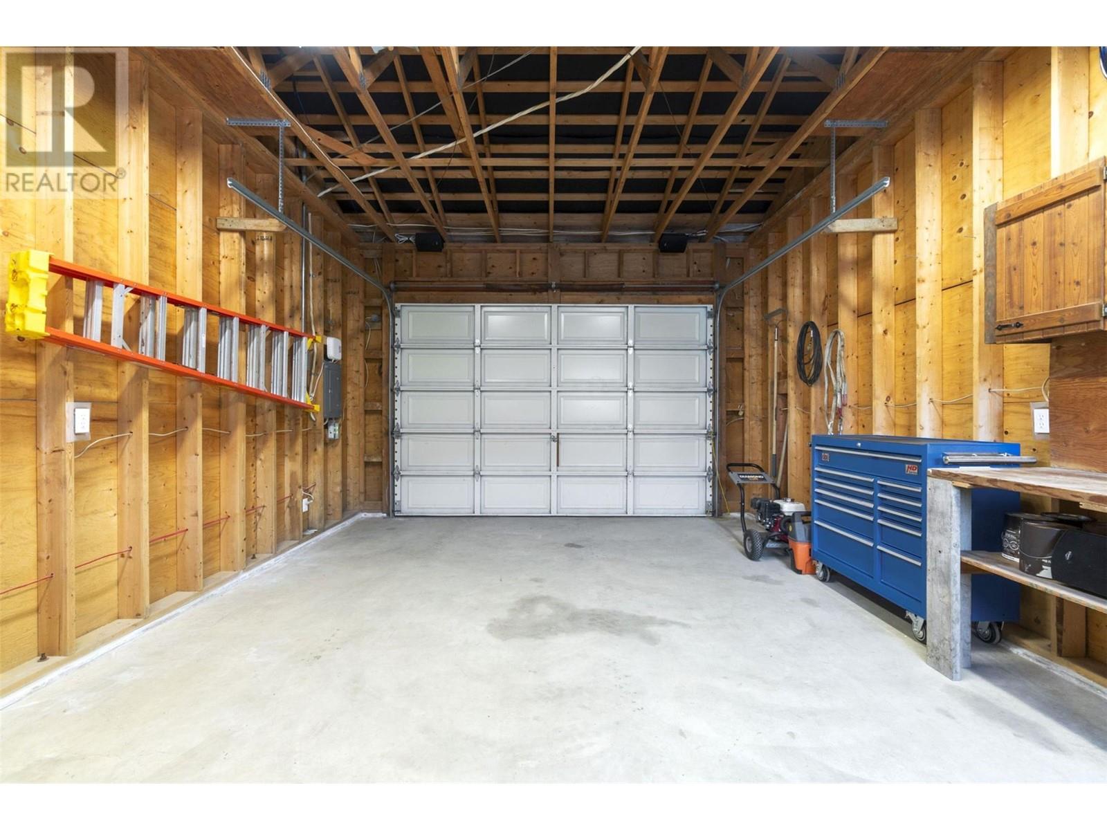  5675 Eagle Bay Road, Eagle Bay