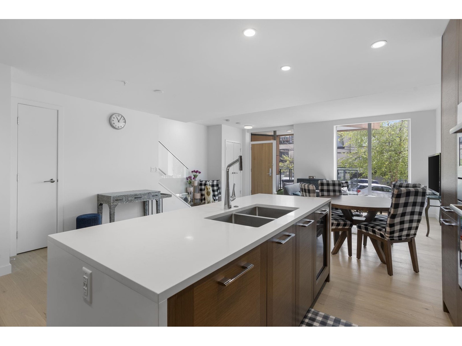 Photo 12 of Th 3 1439 George Street, White Rock BC