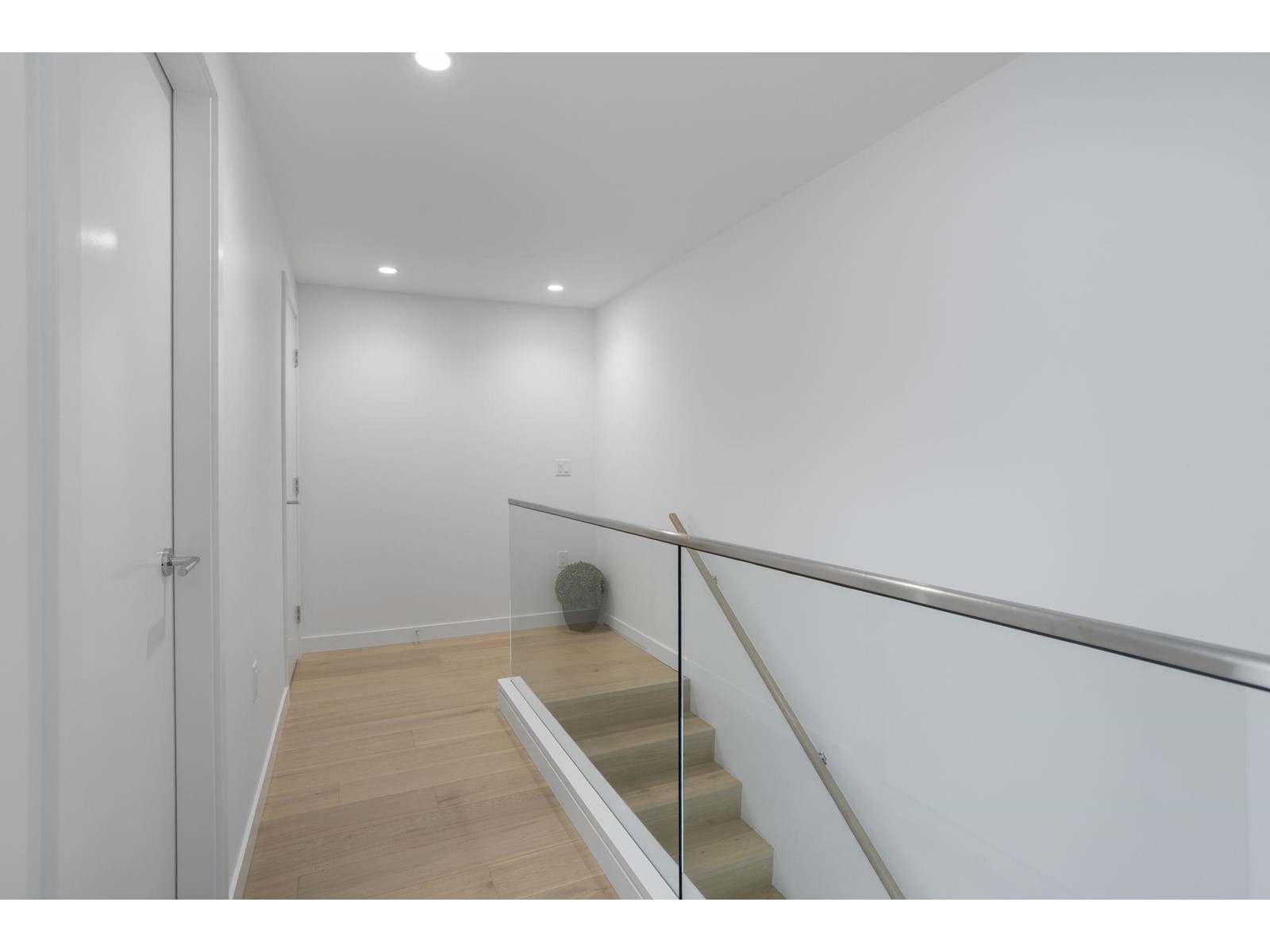 Photo 14 of Th 3 1439 George Street, White Rock BC