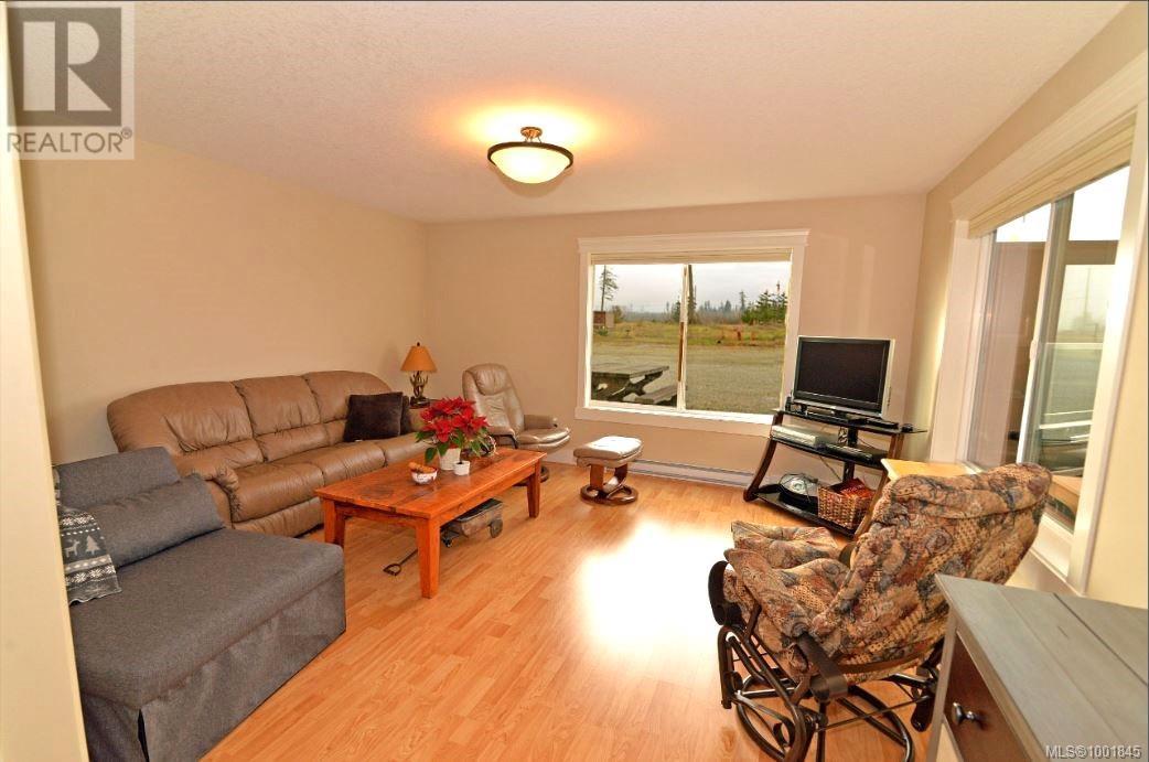 Photo 10 of 1355 Hodges Rd, French Creek BC