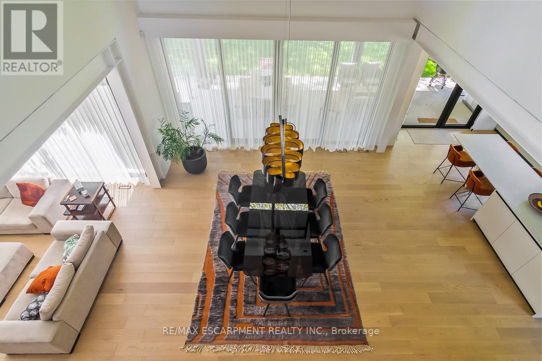 Photo 22 of 1308 Greenoaks Drive, Mississauga ON