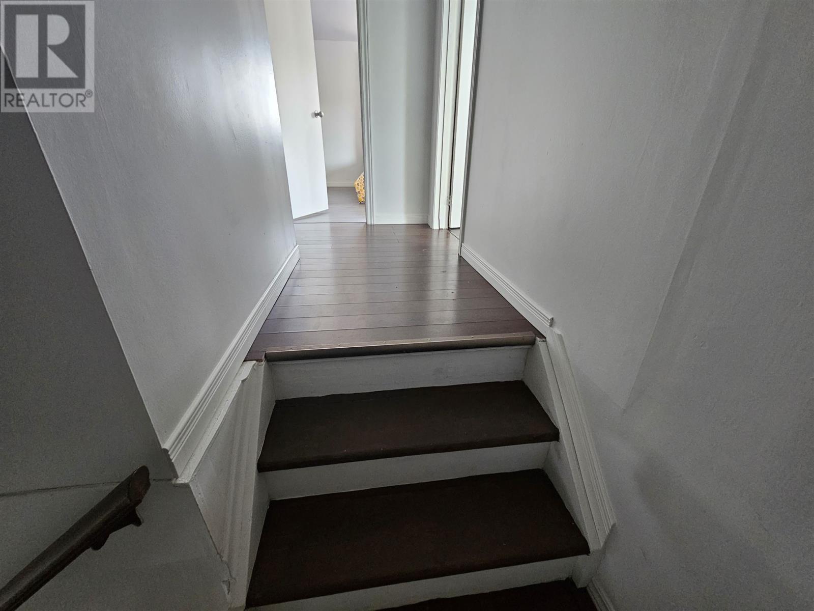 Photo 23 of 34 Hudson Ave, Terrace Bay ON