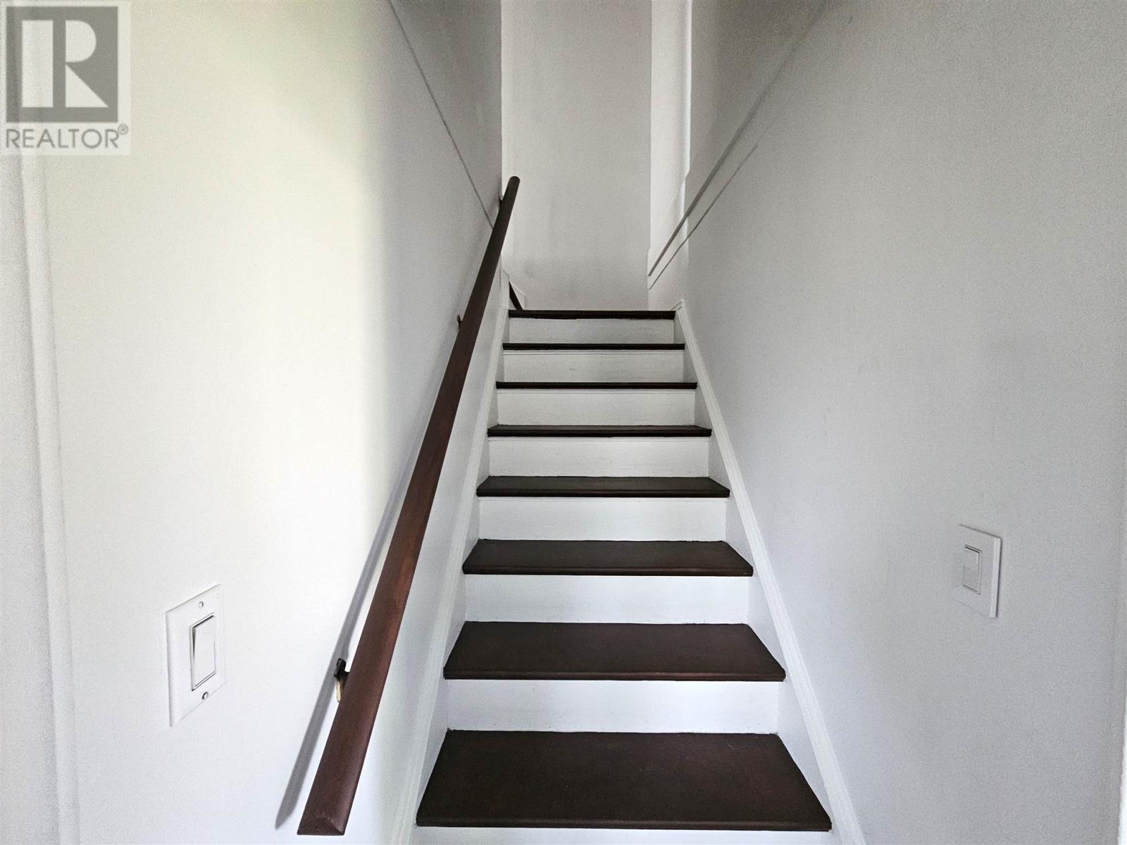 Photo 22 of 34 Hudson Ave, Terrace Bay ON