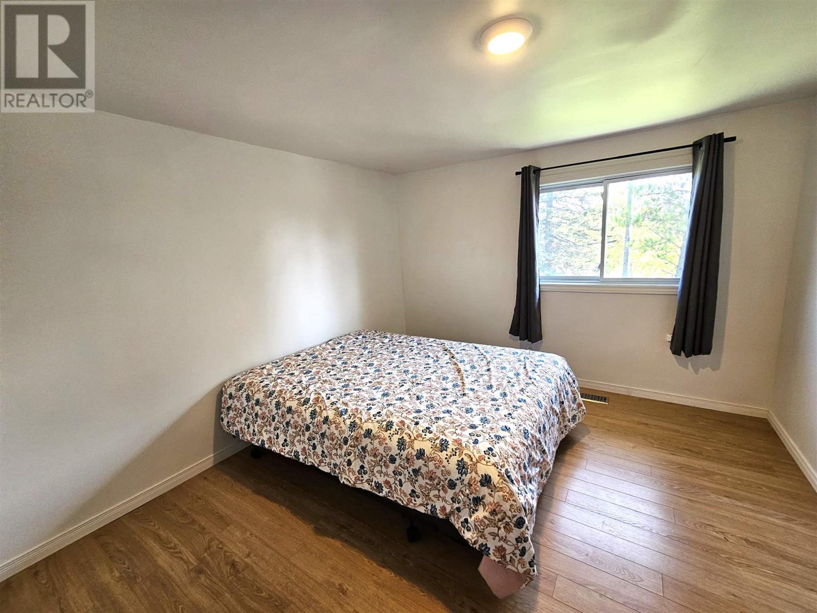 Photo 27 of 34 Hudson Ave, Terrace Bay ON