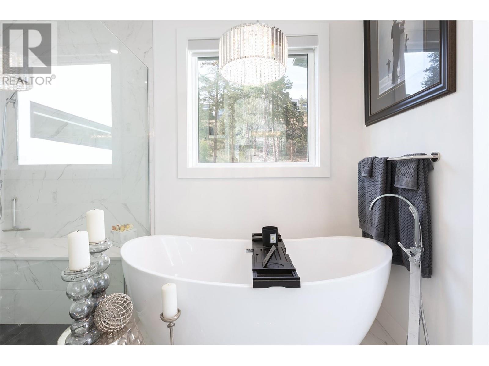 1584 Malbec Place, West Kelowna