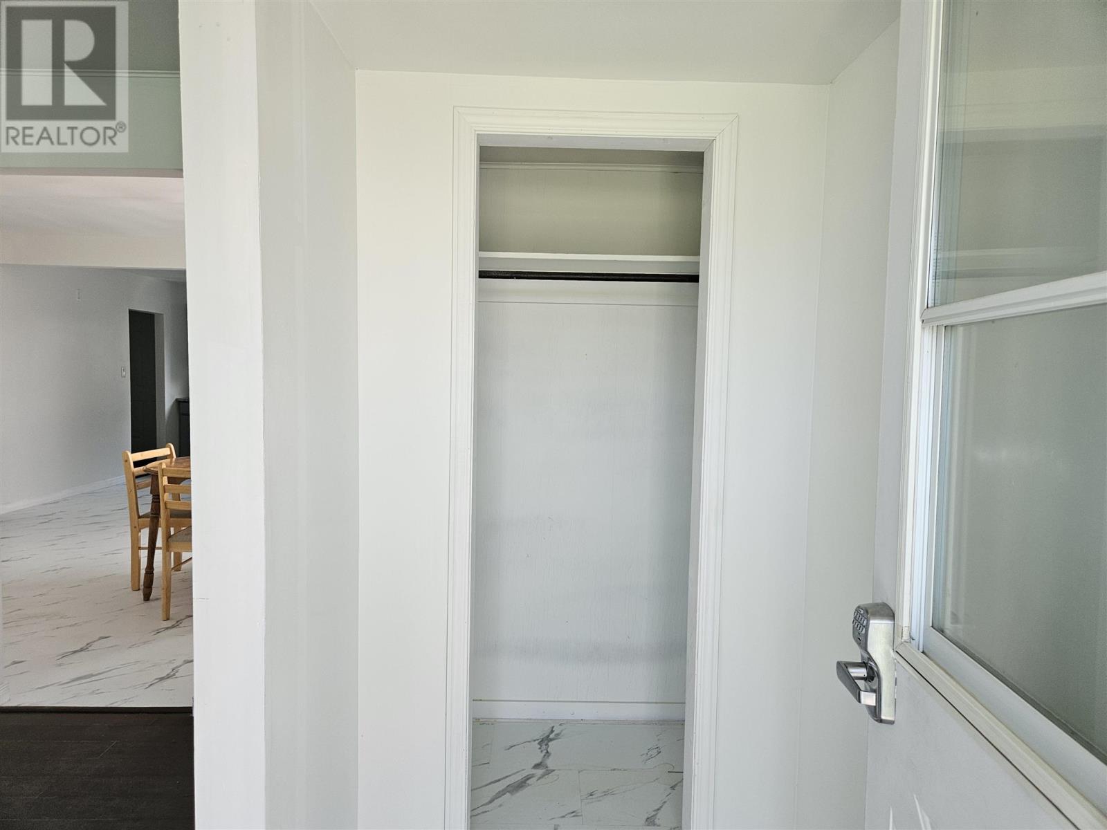 Photo 5 of 34 Hudson Ave, Terrace Bay ON