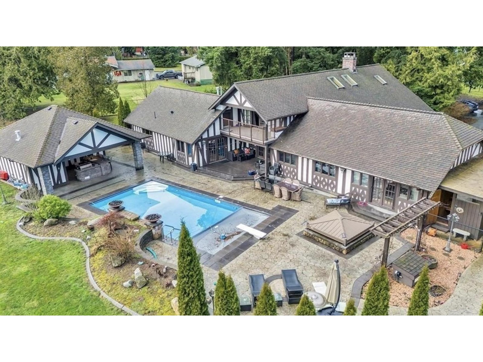 Photo 37 of 20077 Fernridge Crescent, Langley BC