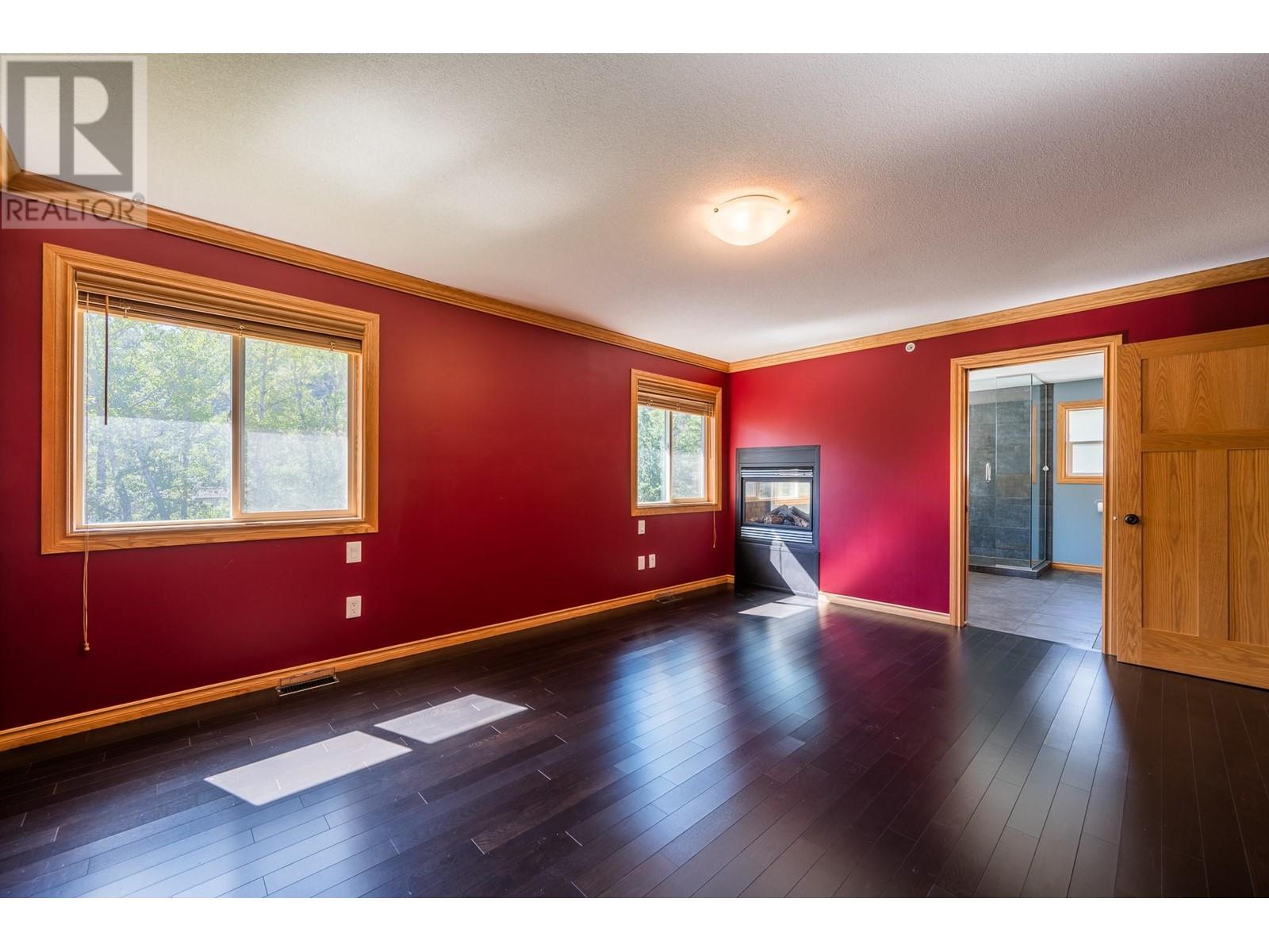 Photo 18 of 8925 Grizzly Crescent, Kamloops BC
