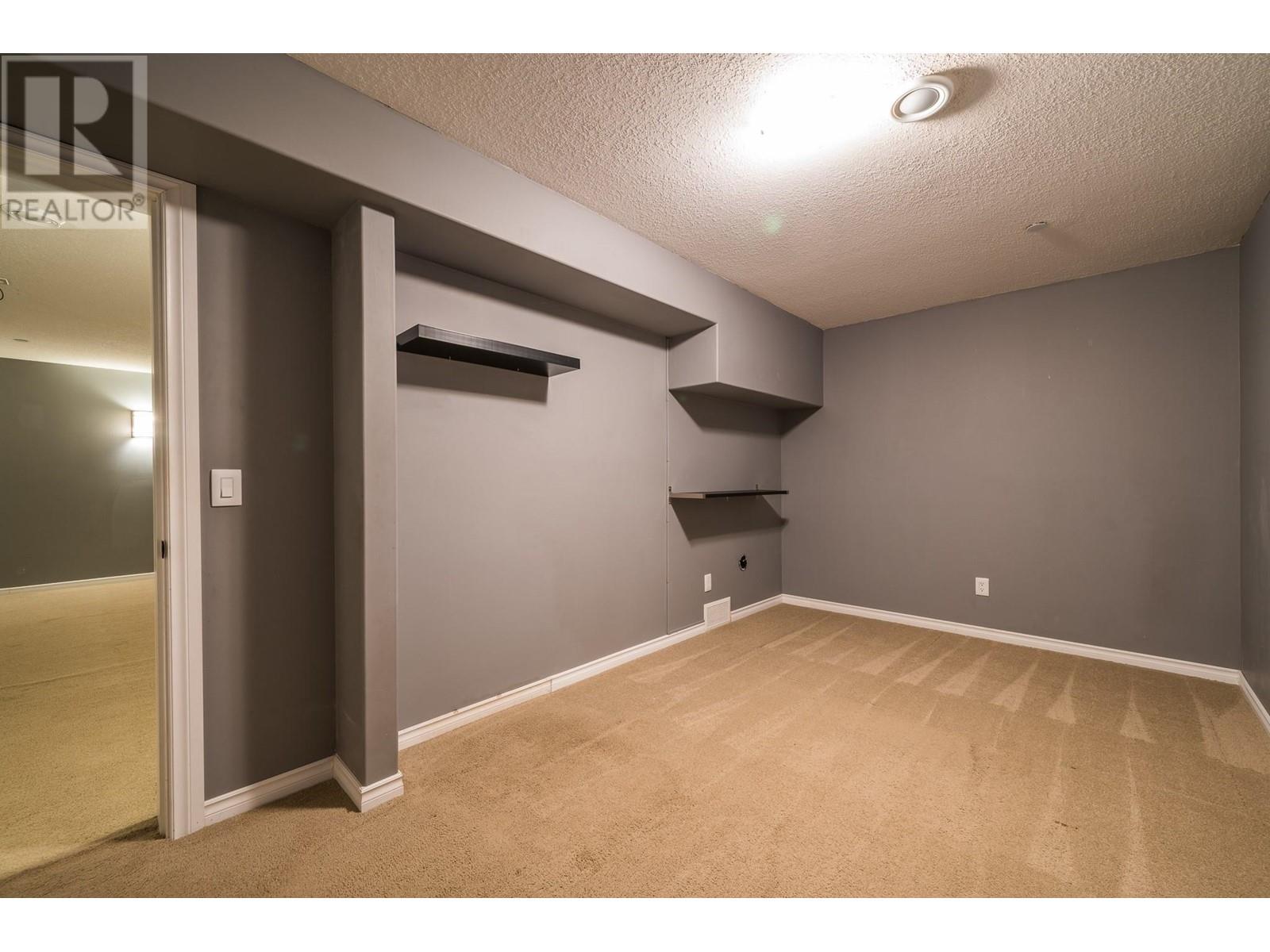 Photo 28 of 8925 Grizzly Crescent, Kamloops BC