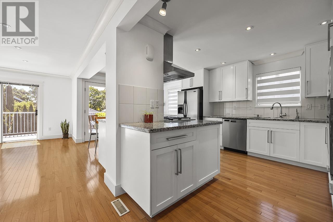 Photo 7 of 3558 W 32nd Avenue, Vancouver BC