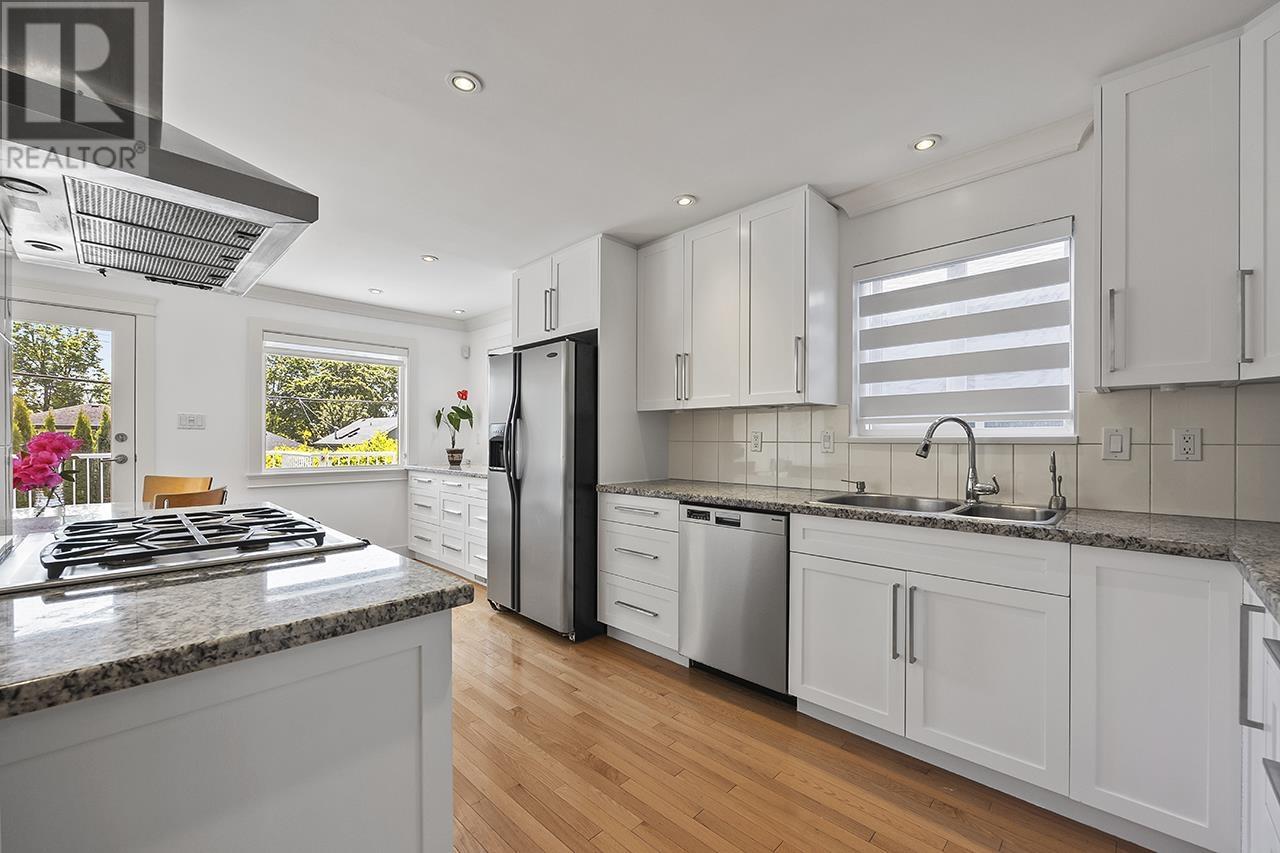 Photo 8 of 3558 W 32nd Avenue, Vancouver BC