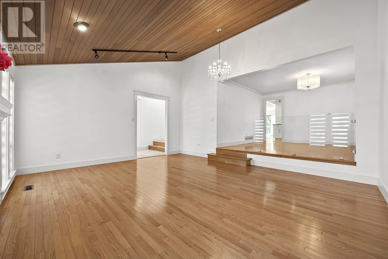 Photo 14 of 3558 W 32nd Avenue, Vancouver BC