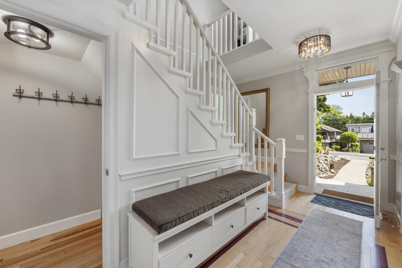 835 KENT STREET, White Rock