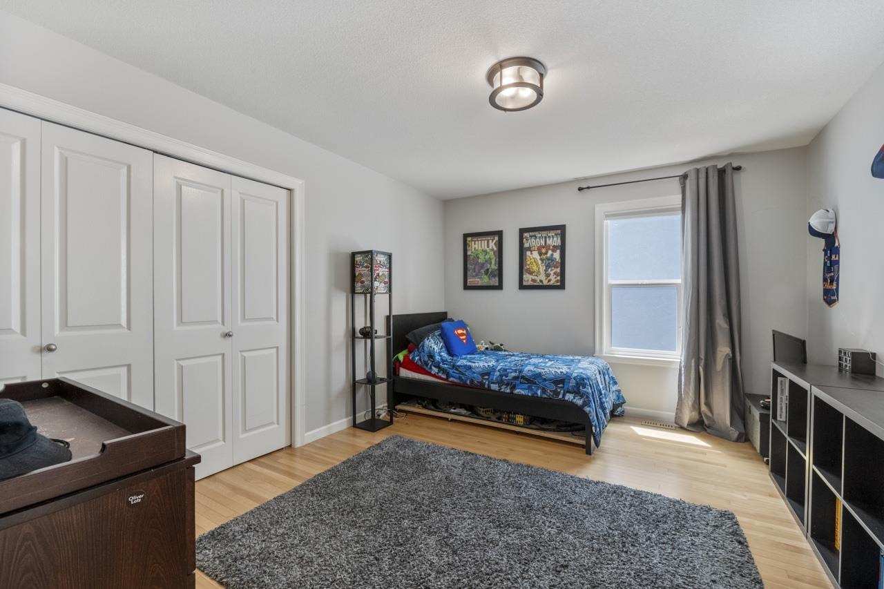 835 KENT STREET, White Rock