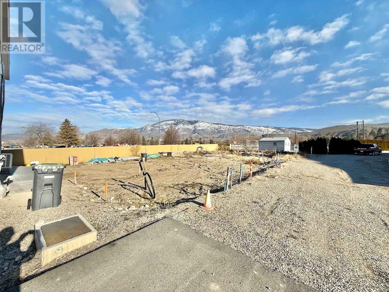  937 Spillway Road, Oliver