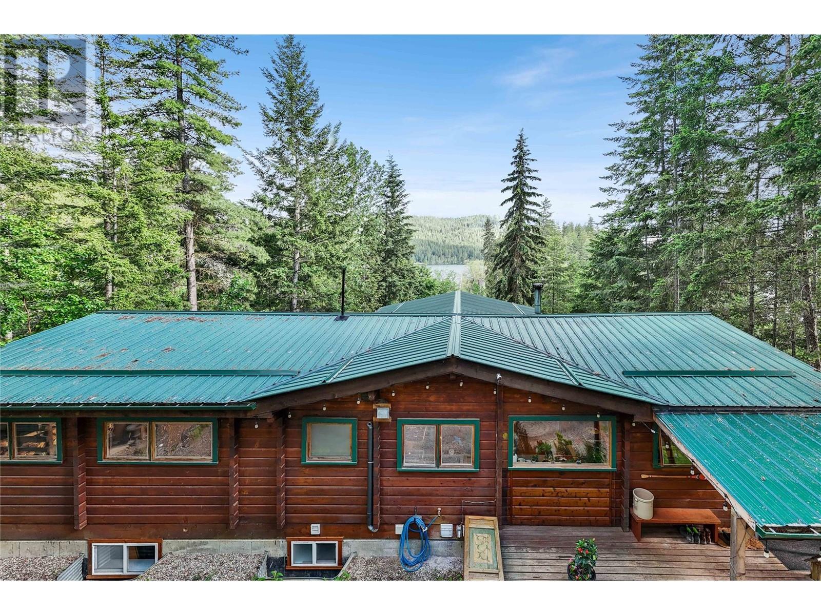 781 Gardom Lake Road, Enderby