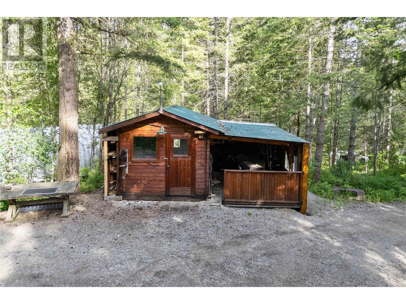 781 Gardom Lake Road, Enderby