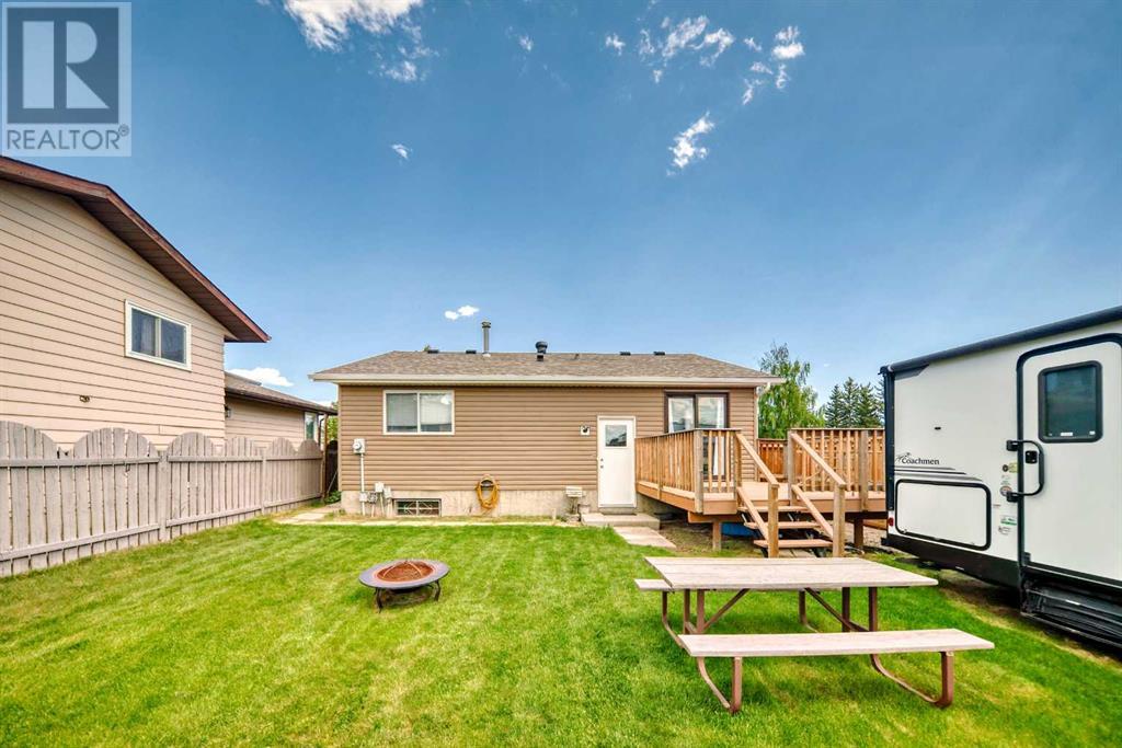 Single Family House Bungalow for Sale in  Castledale Crescent NE Castleridge Calgary 