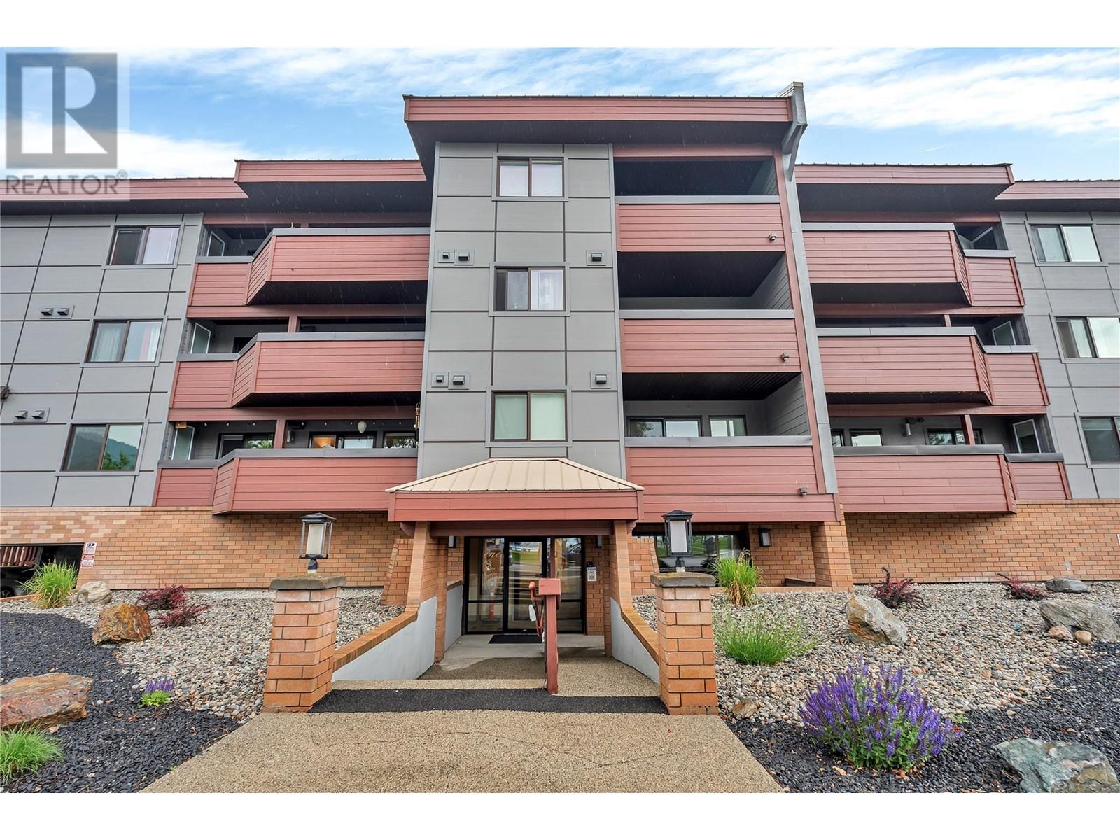 105 217 Elm Avenue, Penticton