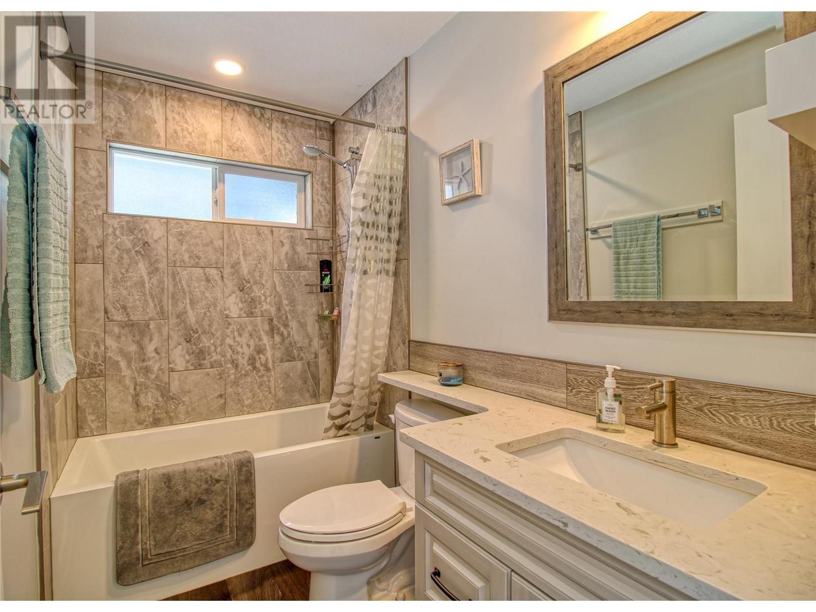 302 6742 Marbella Loop, Kelowna