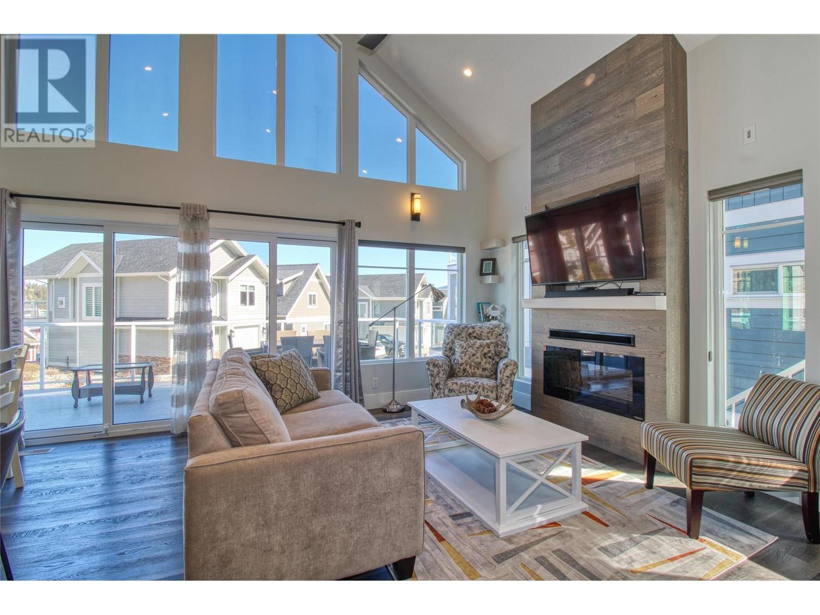 302 6742 Marbella Loop, Kelowna