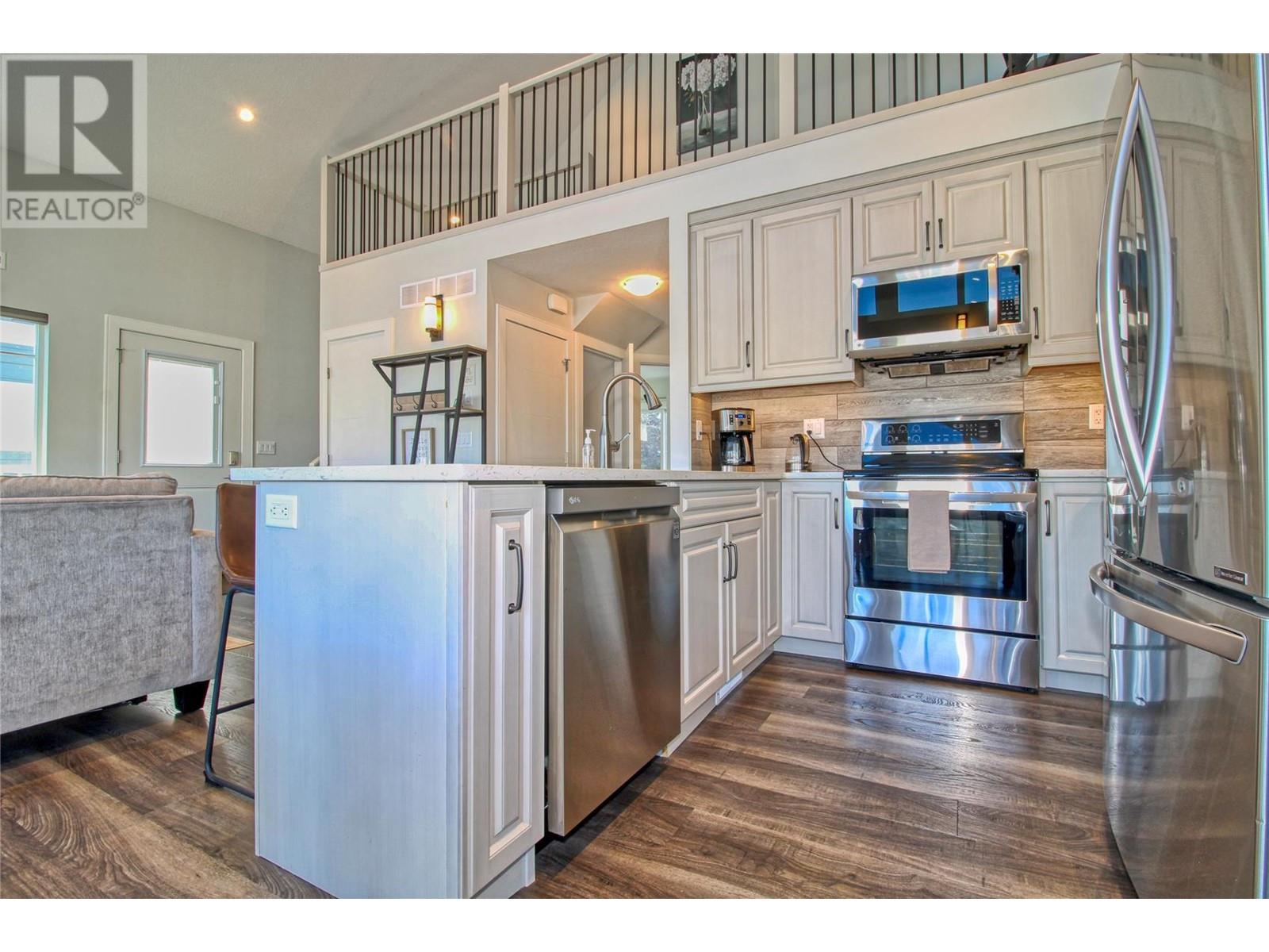 302 6742 Marbella Loop, Kelowna
