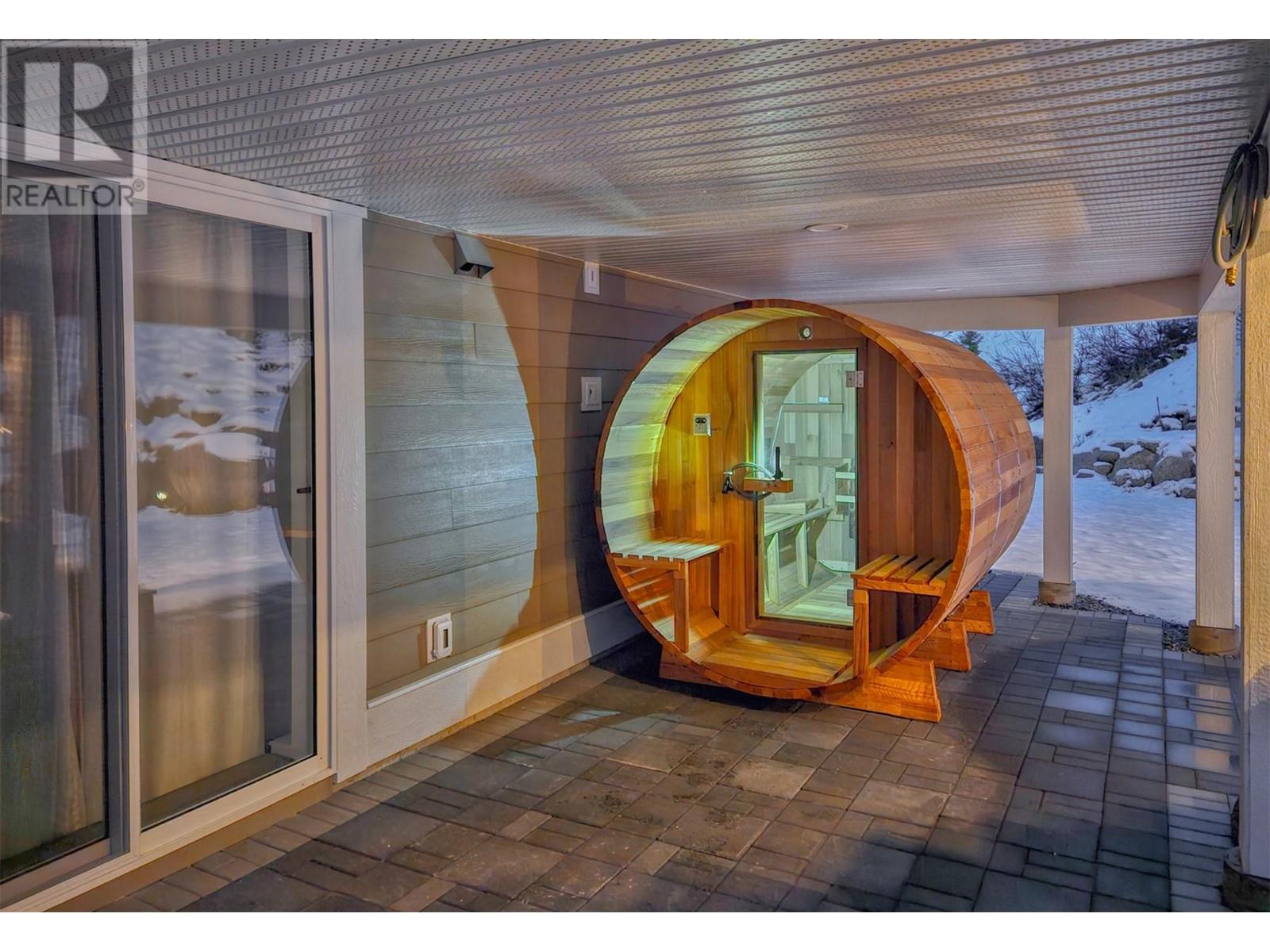 302 6742 Marbella Loop, Kelowna