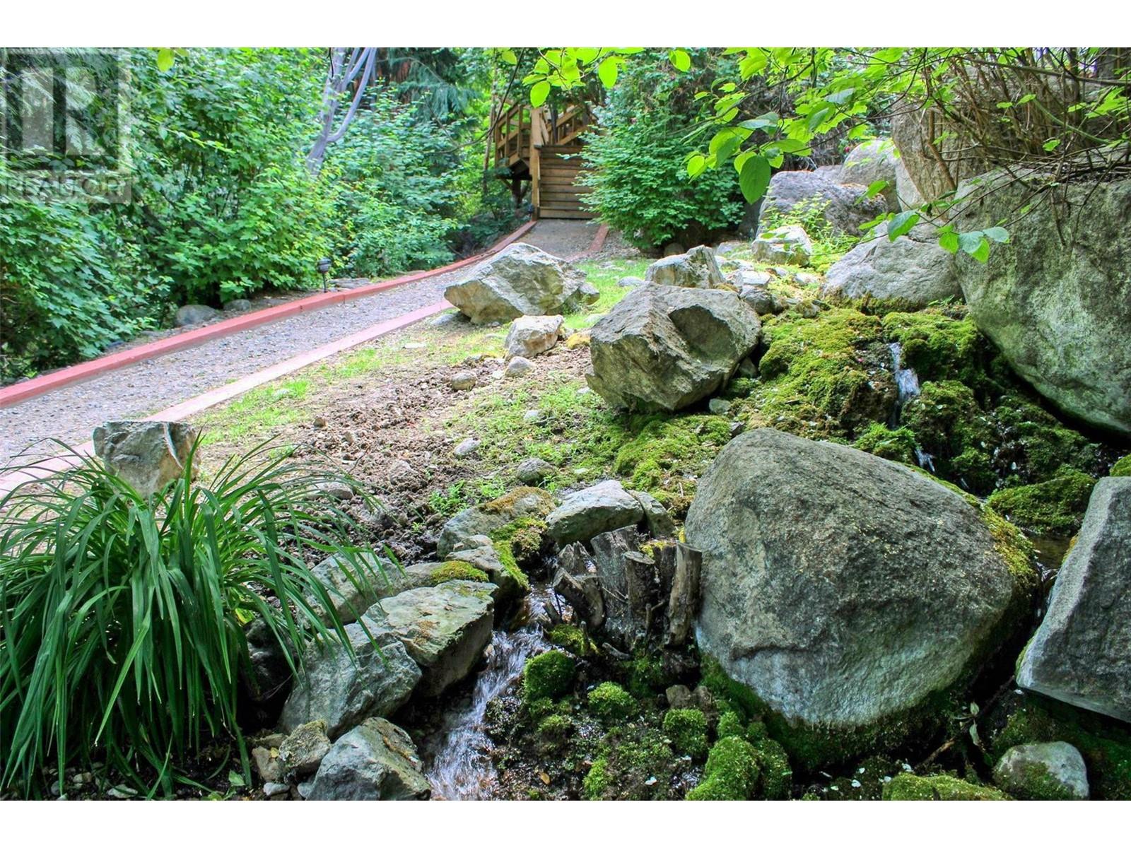 302 6742 Marbella Loop, Kelowna