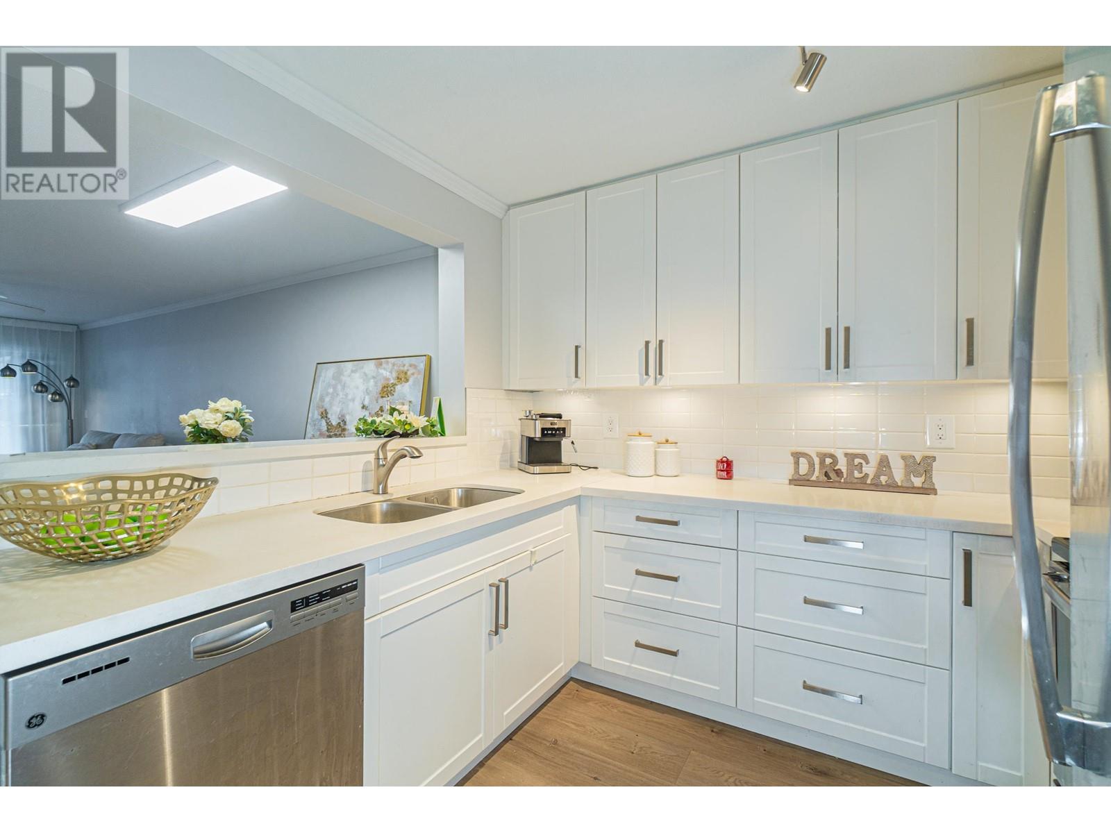 106 2344 ATKINS AVENUE, Port Coquitlam